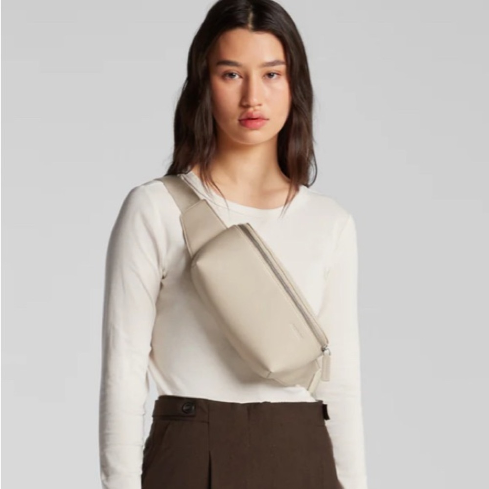 Monos Metro Sling Bag New!